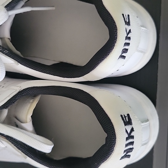 shoes - Picture 4 of 4